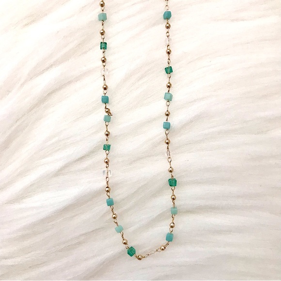 💜10/$25💜NEW Green Beads Delicate Choker - Picture 5 of 7